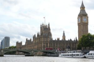 ロンドンで出会った、Tuissとイギリスデザインのつながり -V&A、リバティ、クラリッサ・ハルスを訪ねて